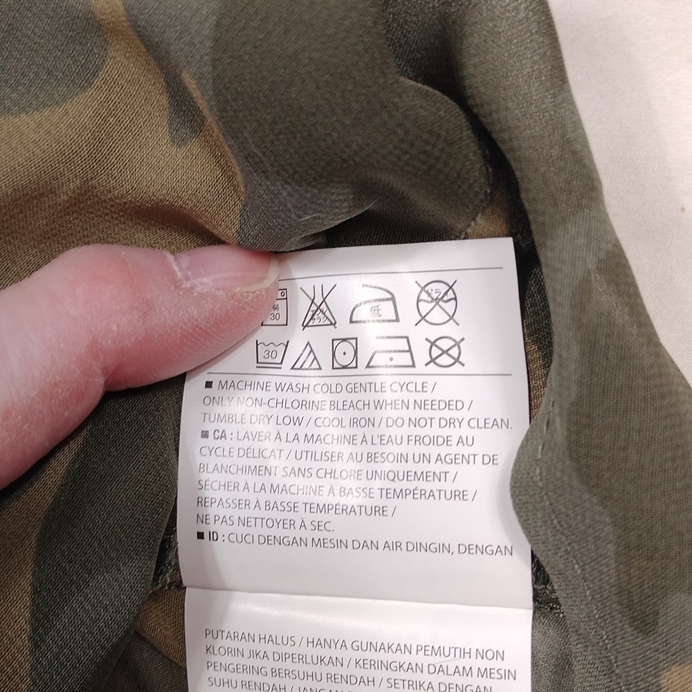 Old Navy Womenssheer Camo Long Sleeve Button Up Shirt Size Small - Picture 7 of 14